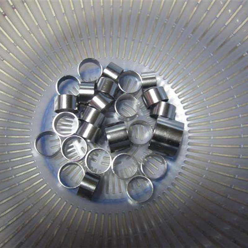 ako rýchlo vyčistiť presné časti hardvéru?
