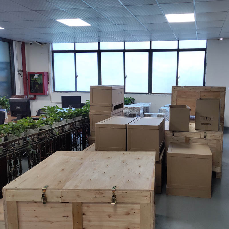 Far East Tech Technology sa odosiela usporiadaným spôsobom, aby sa zabezpečilo, že zákazníci dostanú tovar pred letnou dovolenkou v Európe